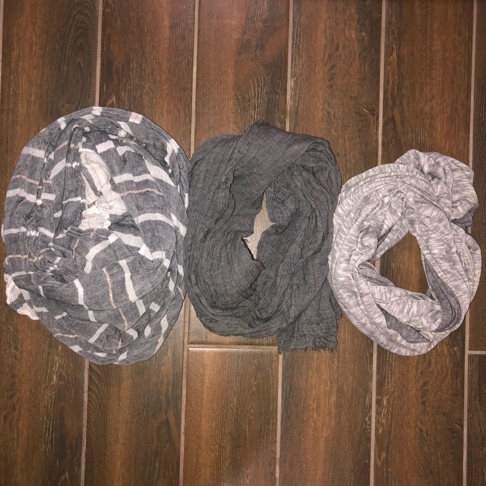 Bundle deal 3 scarves